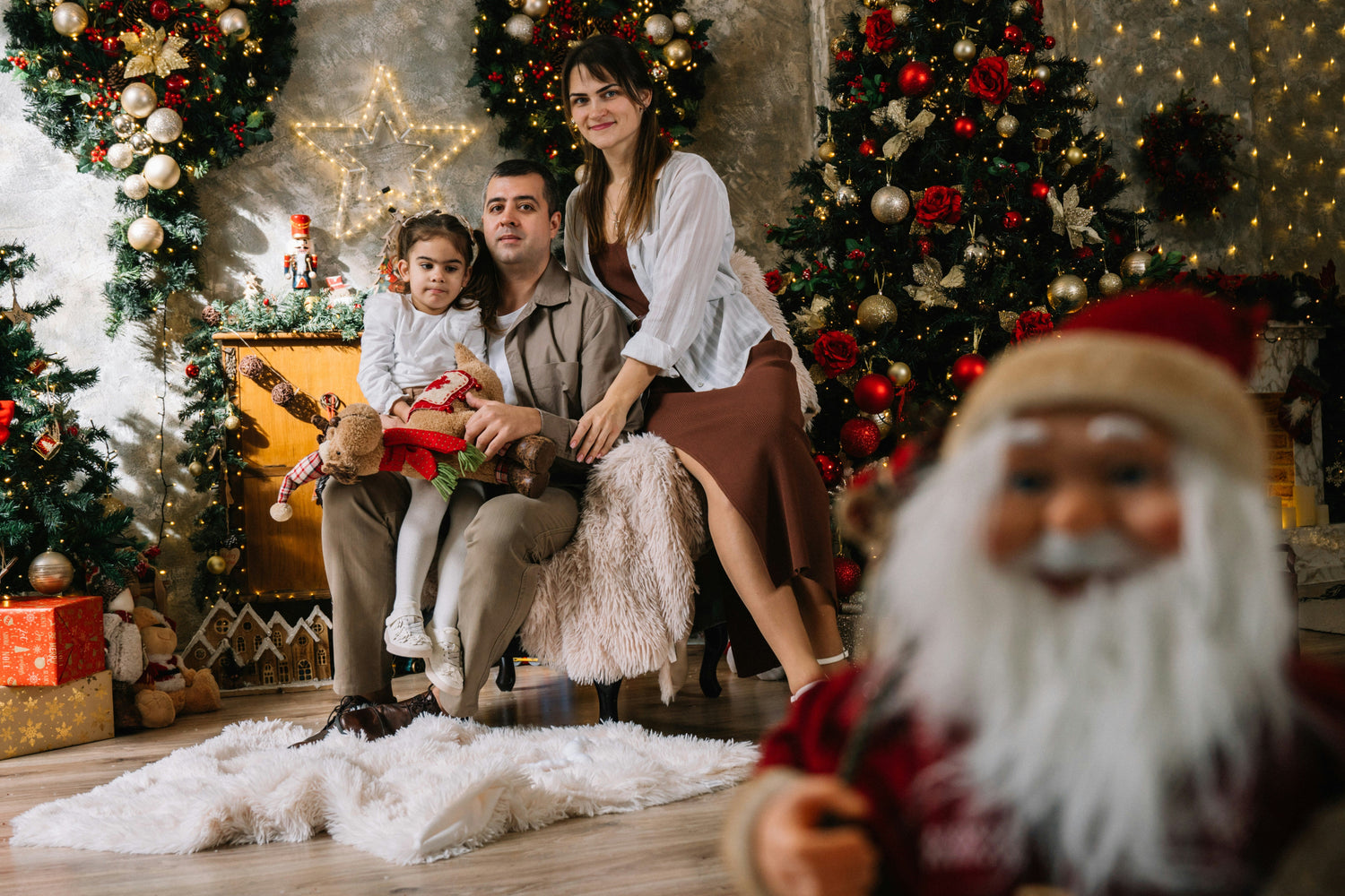 “Festive Christmas pet gift collection featuring cozy outfits, toys, and accessories under the Christmas tree – PrimCraft LLC”